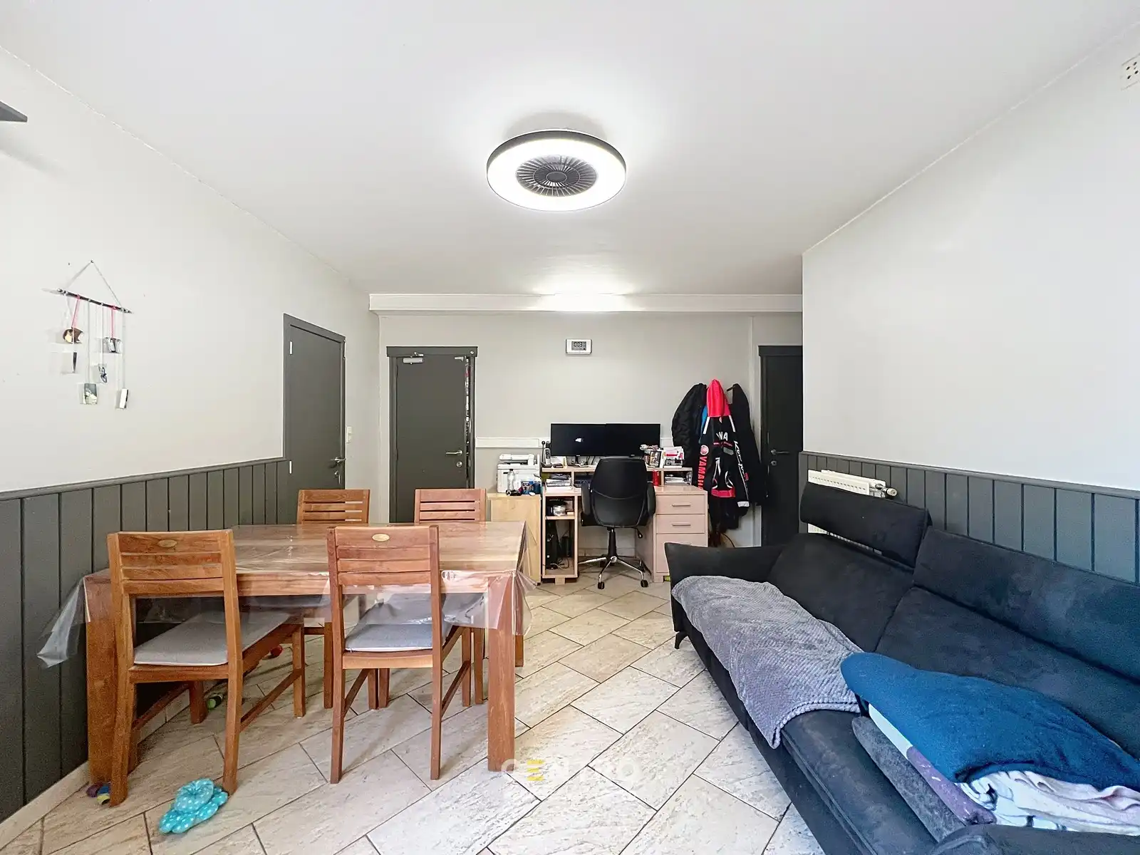 Handelsruimte met WOONST (4 slpk) en extra STALLING op een perceel van 820m² op commerciële ligging te Gistel ! foto 5