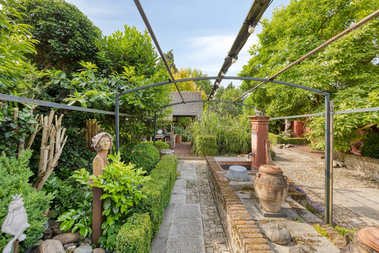 Karaktervolle woning op ruim perceel in Neerharen/Lanaken foto 39