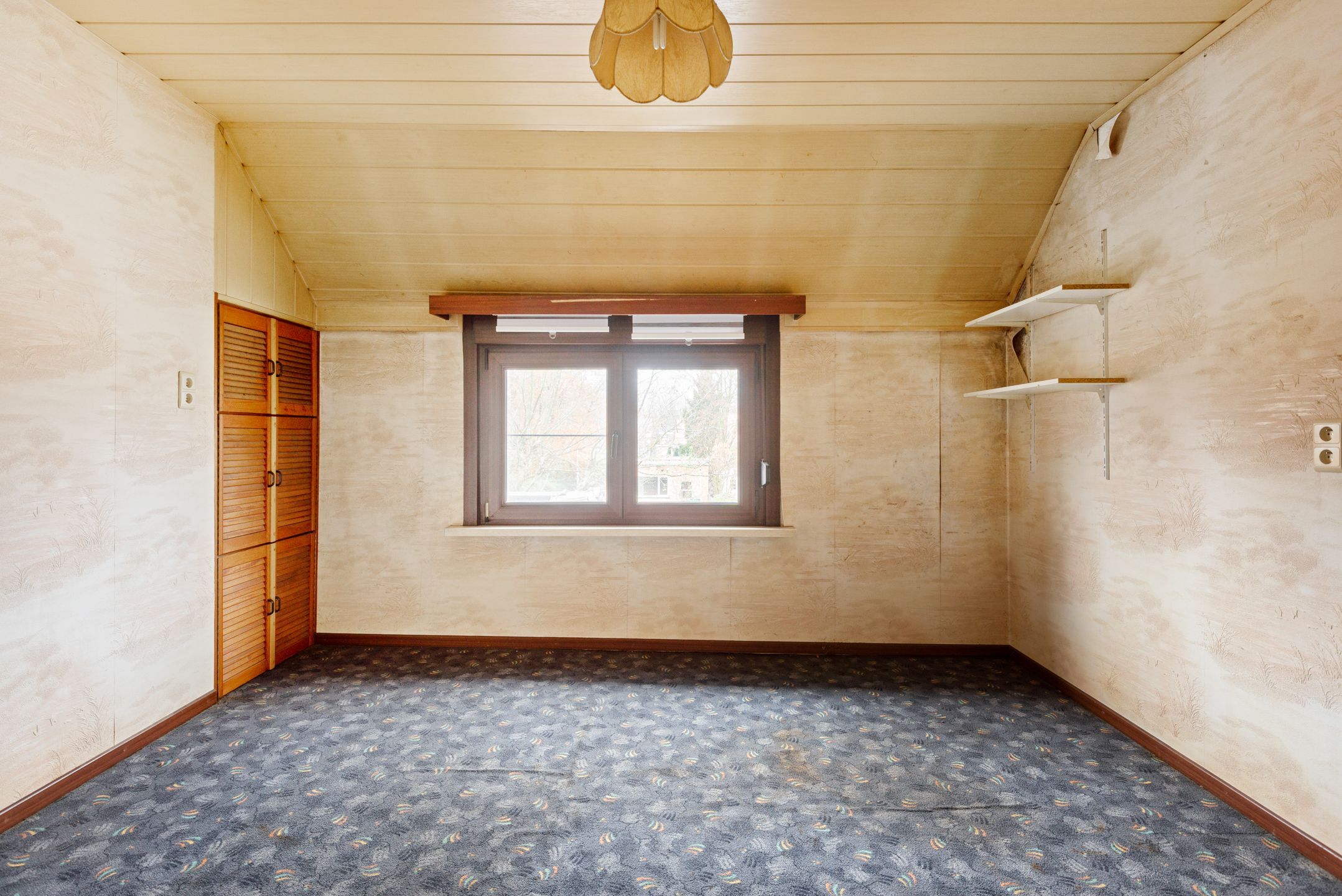 Halfopen woning met grote garage vlakbij centrum Kapellen ! foto 13