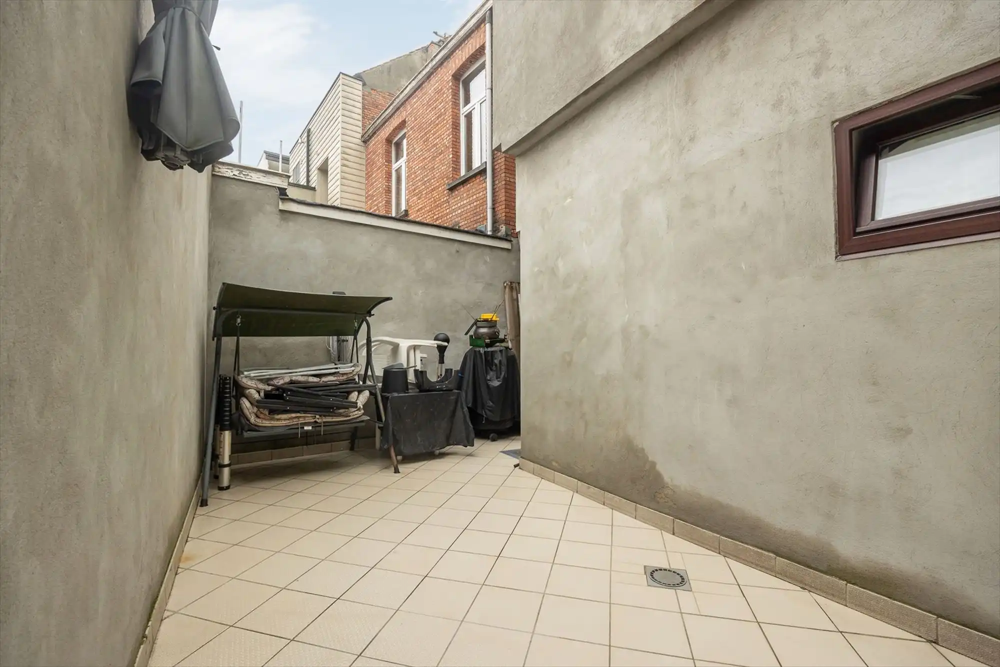 Instapklare woning met 2 à 3 slaapkamers en stadskoer foto 8