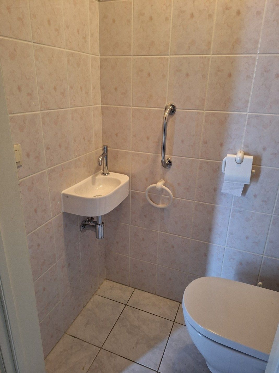 Vrijstaande, gelijkvloerse gezinswoning gelegen op een perceel van 6a18ca op een rustige locatie nabij het centrum van Neeroeteren!  foto 20