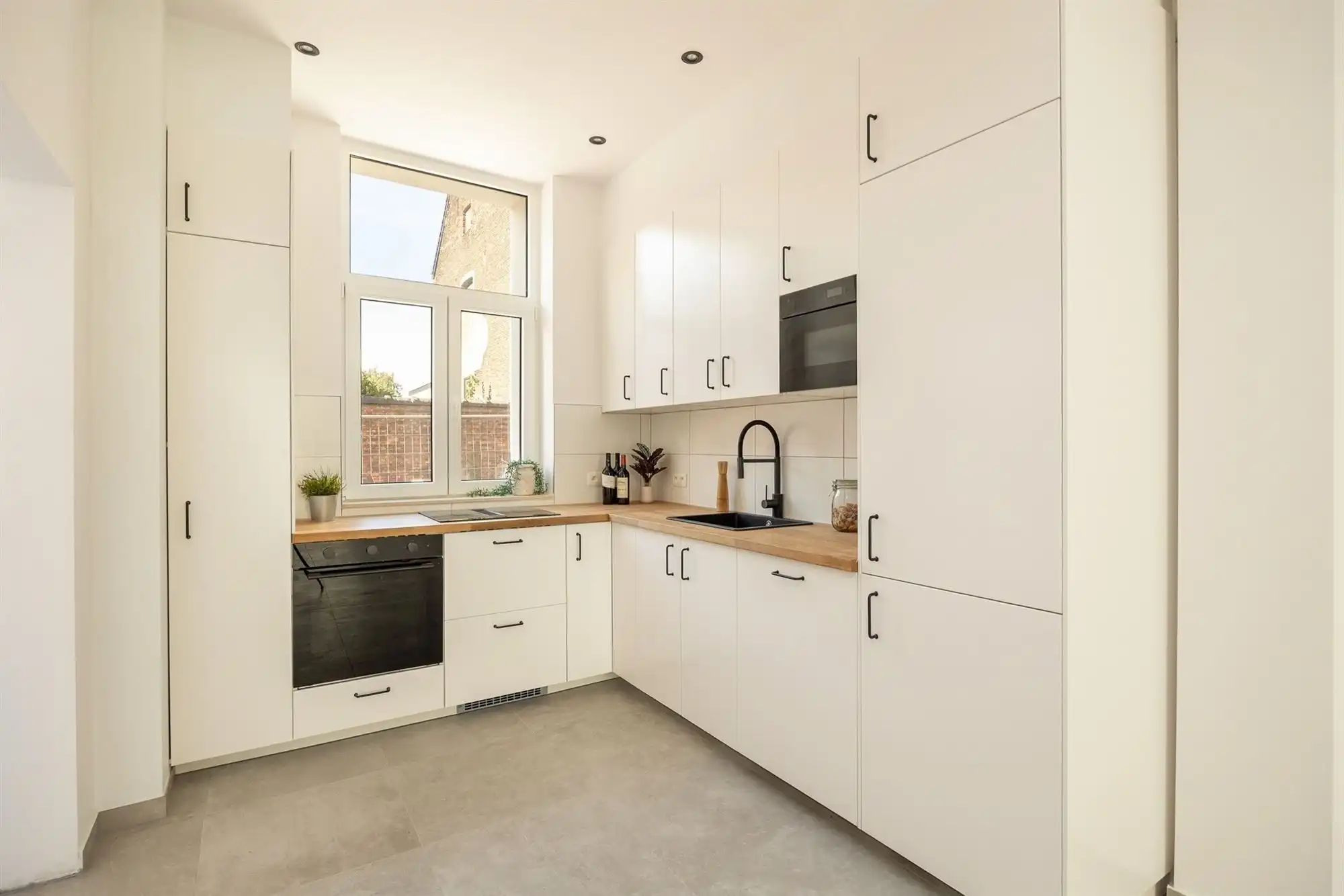 Gerenoveerde woning met 4 slaapkamers in Mechelen foto 8