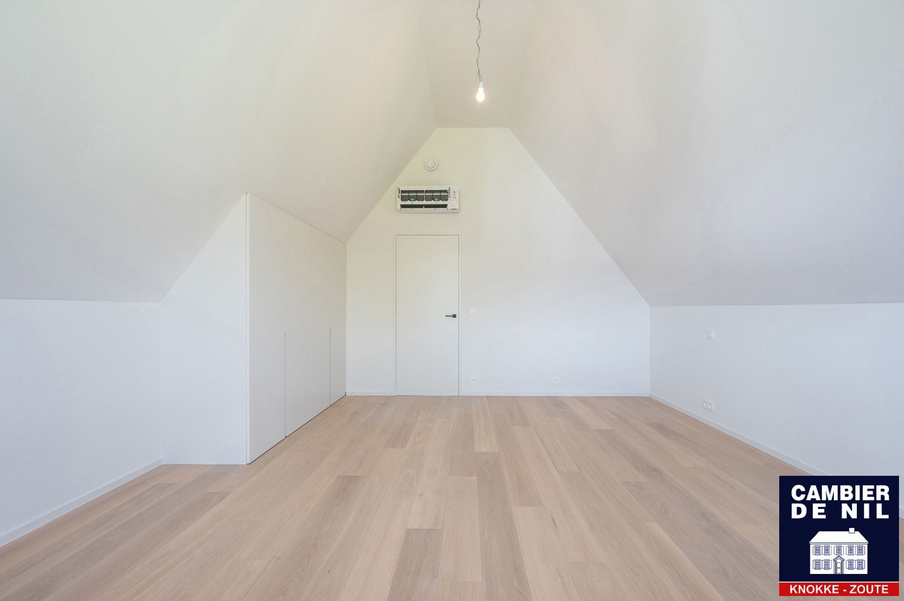 Alleenstaande energiezuinig en uitzonderlijk afgewerkte nieuwbouwvilla foto 18