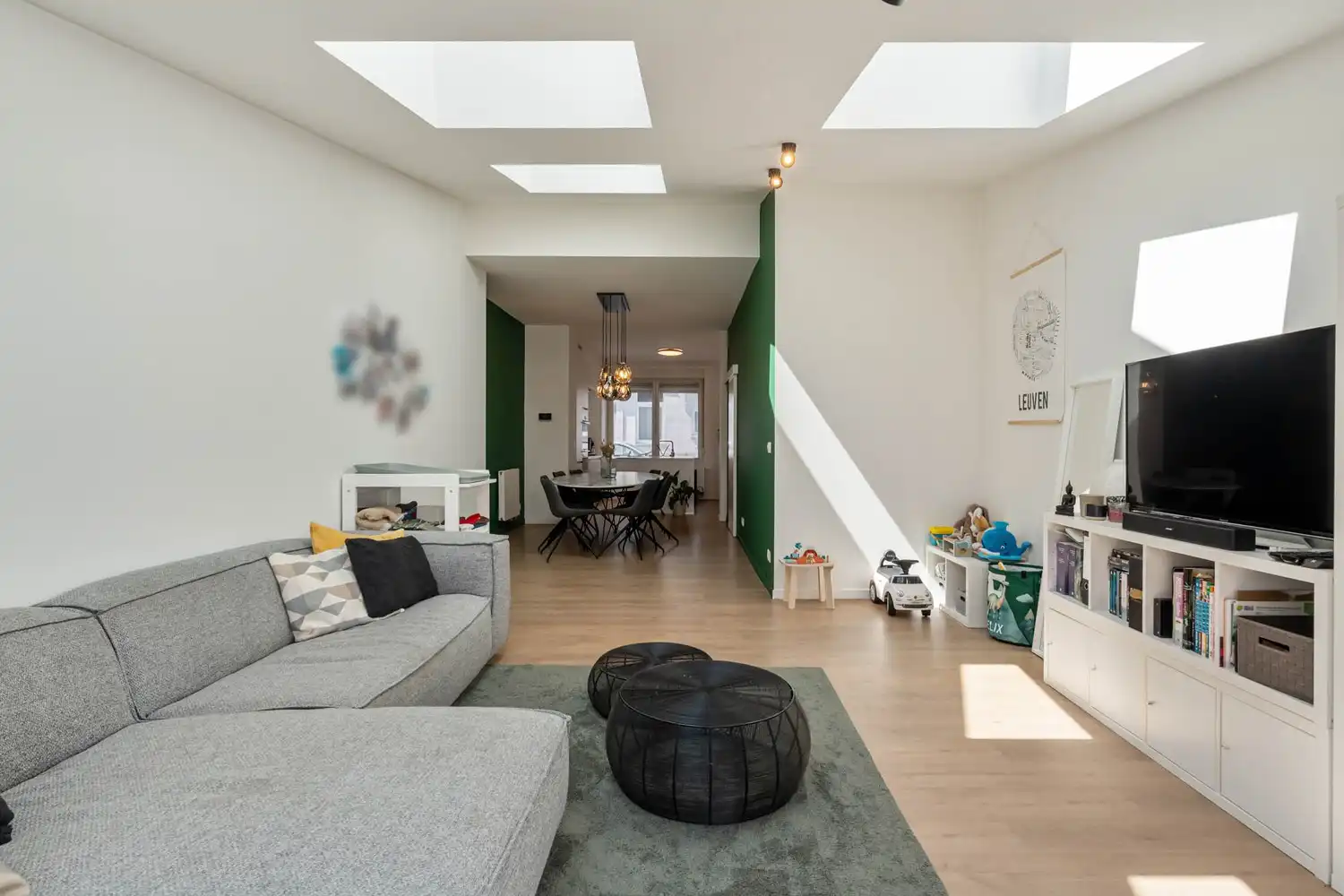 Recent en volledig gerenoveerde woning met 3 slaapkamers en 2 badkamers te centrum Leuven! foto 11