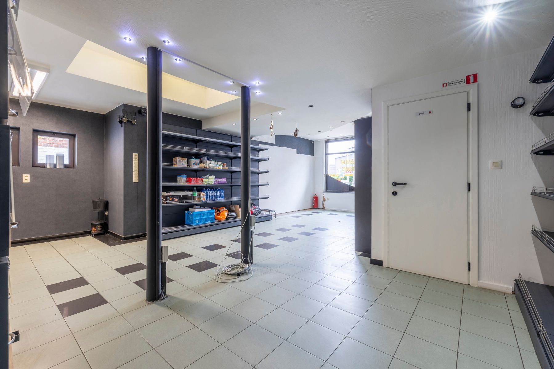 Woning met 3 slaapkamers, tuin en polyvalente ruimte te koop foto 23