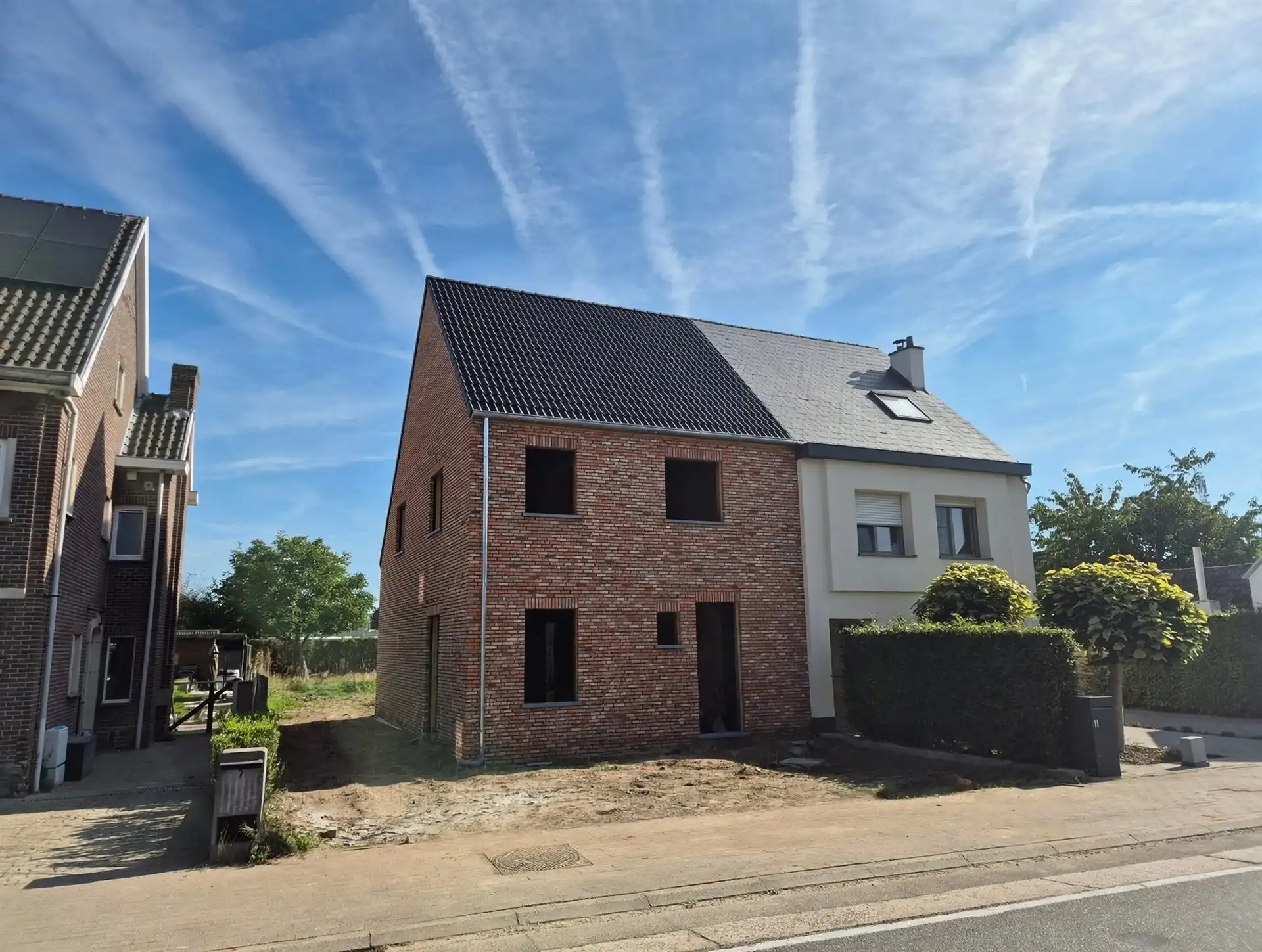 Energiezuinige halfopen nieuwbouwwoning in het hart van Wetteren foto 2