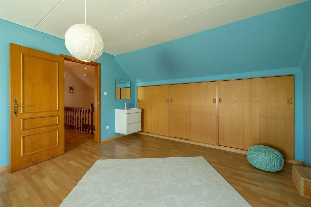 Moderne "Engelse charme, hedendaagse verfijning in oase van groen foto 31