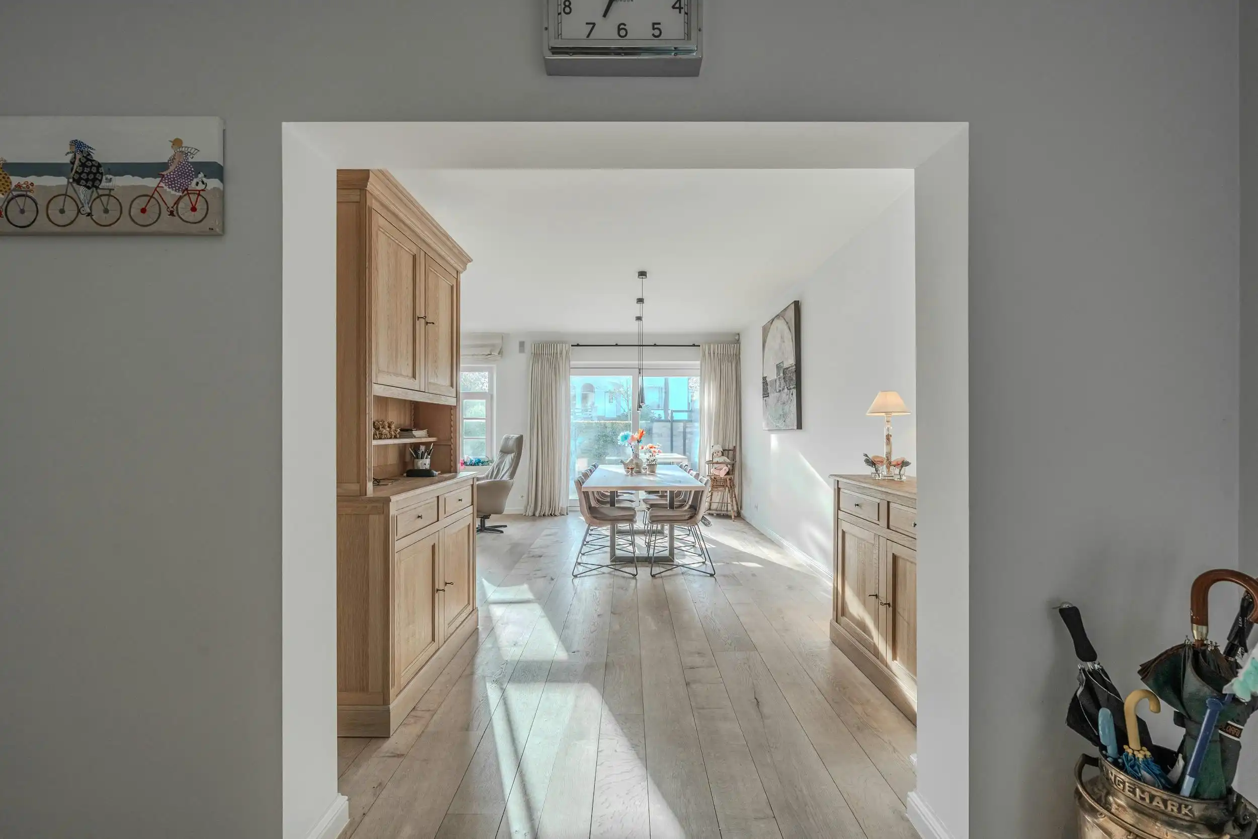 Karakteristieke villa met vier slaapkamers in de Simli wijk foto 8