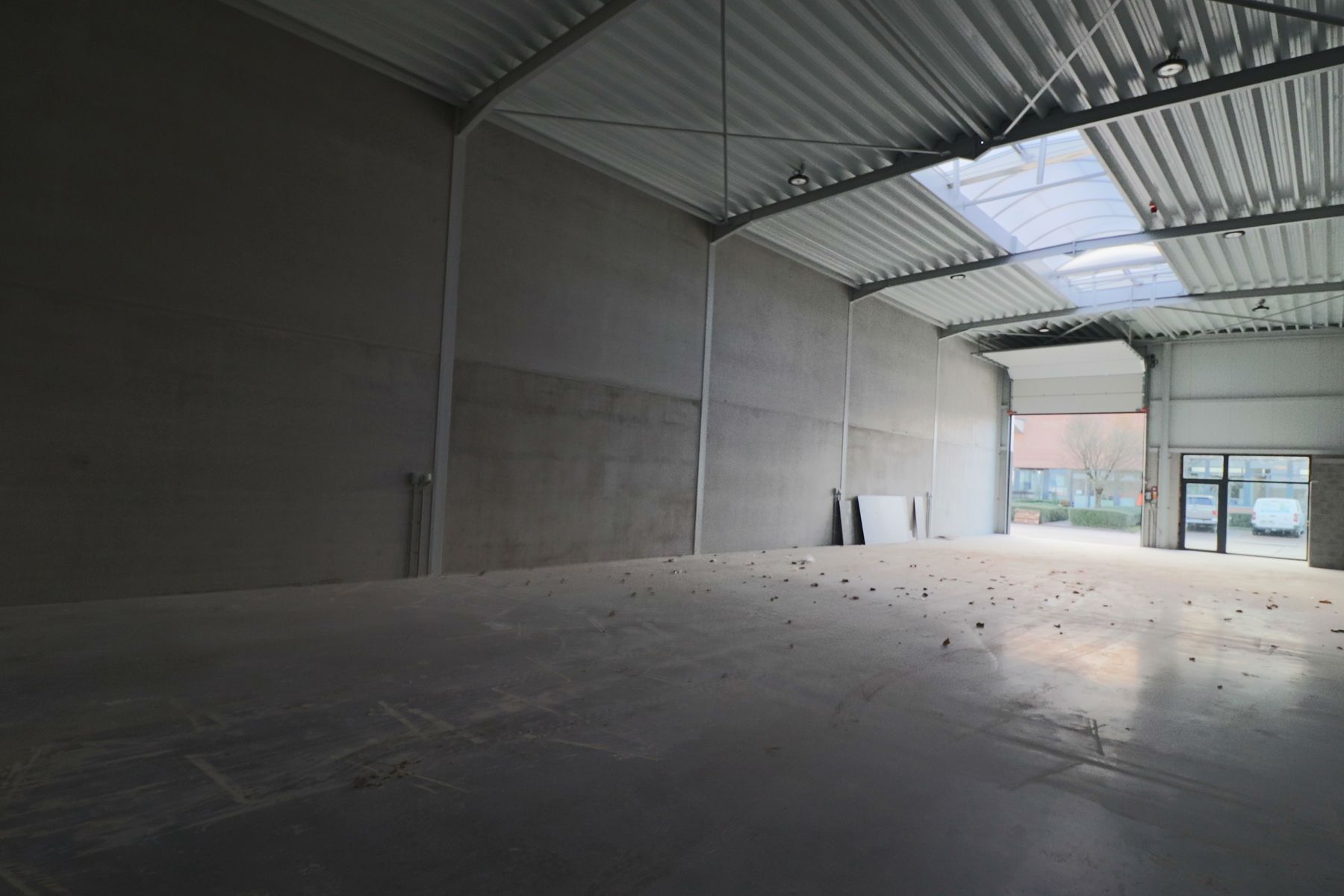 Een nieuwbouw opslag- / bedrijfsruimte van 275 m². foto 8