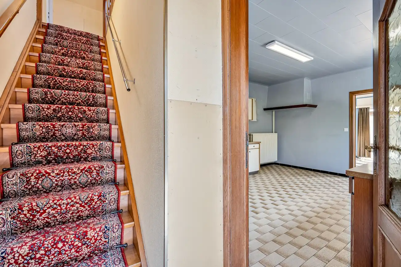 IN OPTIE!! Volledig te renoveren open woning met ruime afzonderlijke garage en tuin op een toplocatie nabij Oude Bareel in Sint-Amandsberg/Oostakker! foto 17