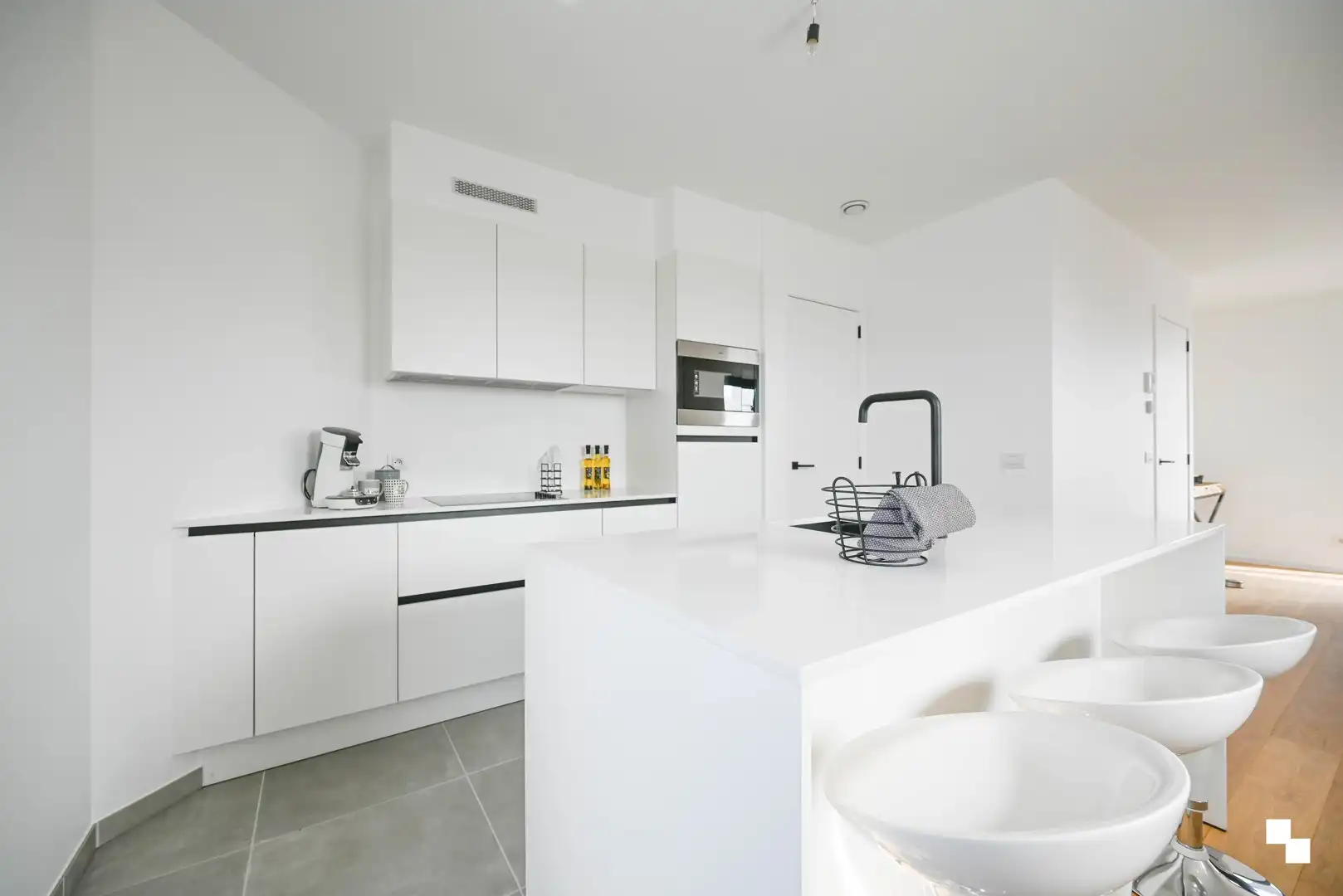 Energiezuinig tweeslaapkamerappartement met terras in Beveren-Leie! foto 5