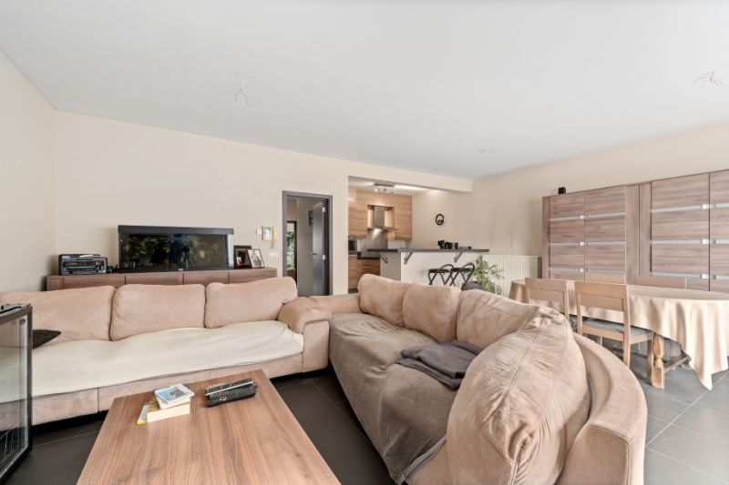 Ruim appartement - ondergrondse staanplaats inclusief!!! foto 3