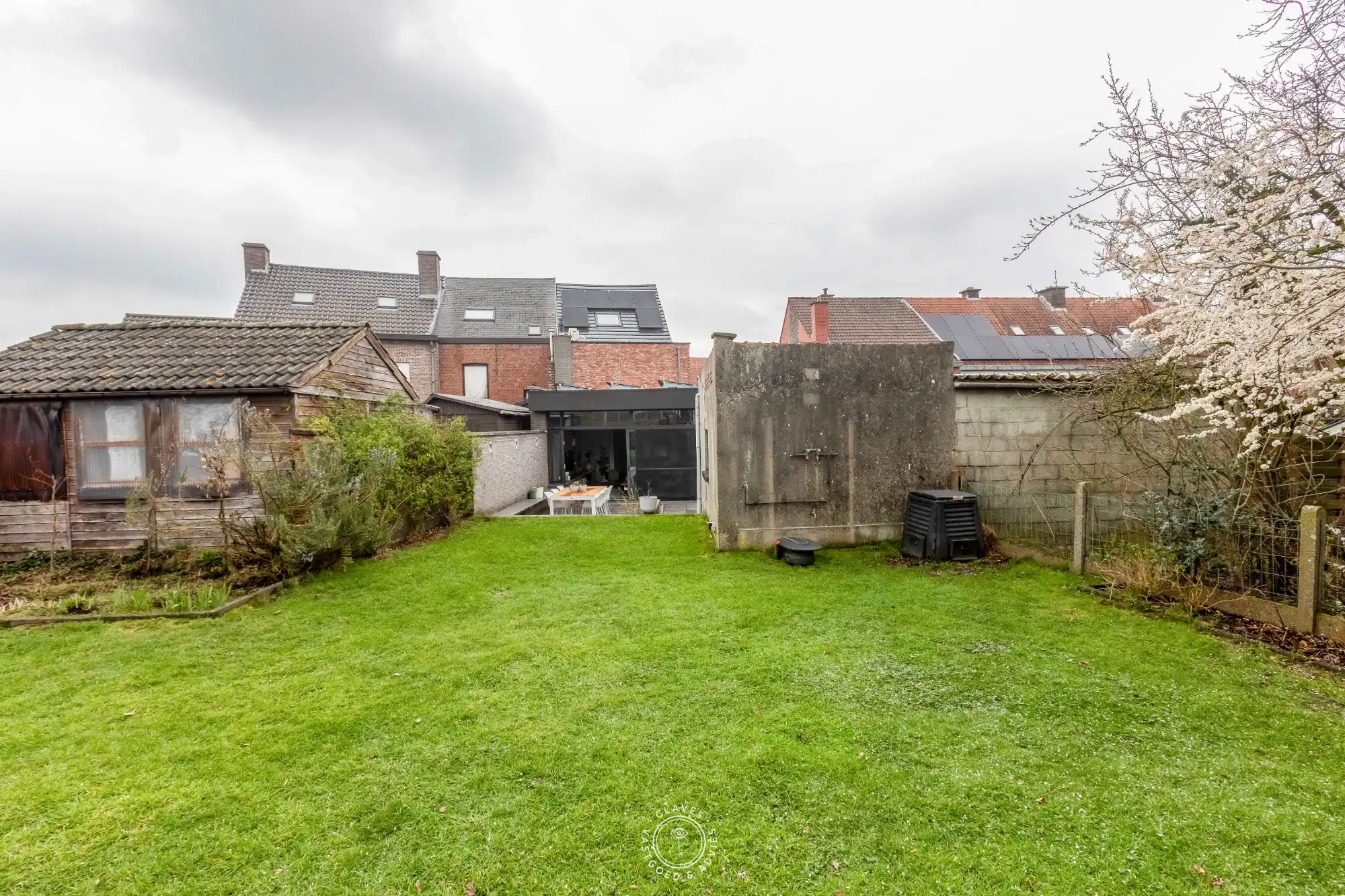 Verzorgde en gerenoveerde woning met zuidwest gerichte tuin foto 21