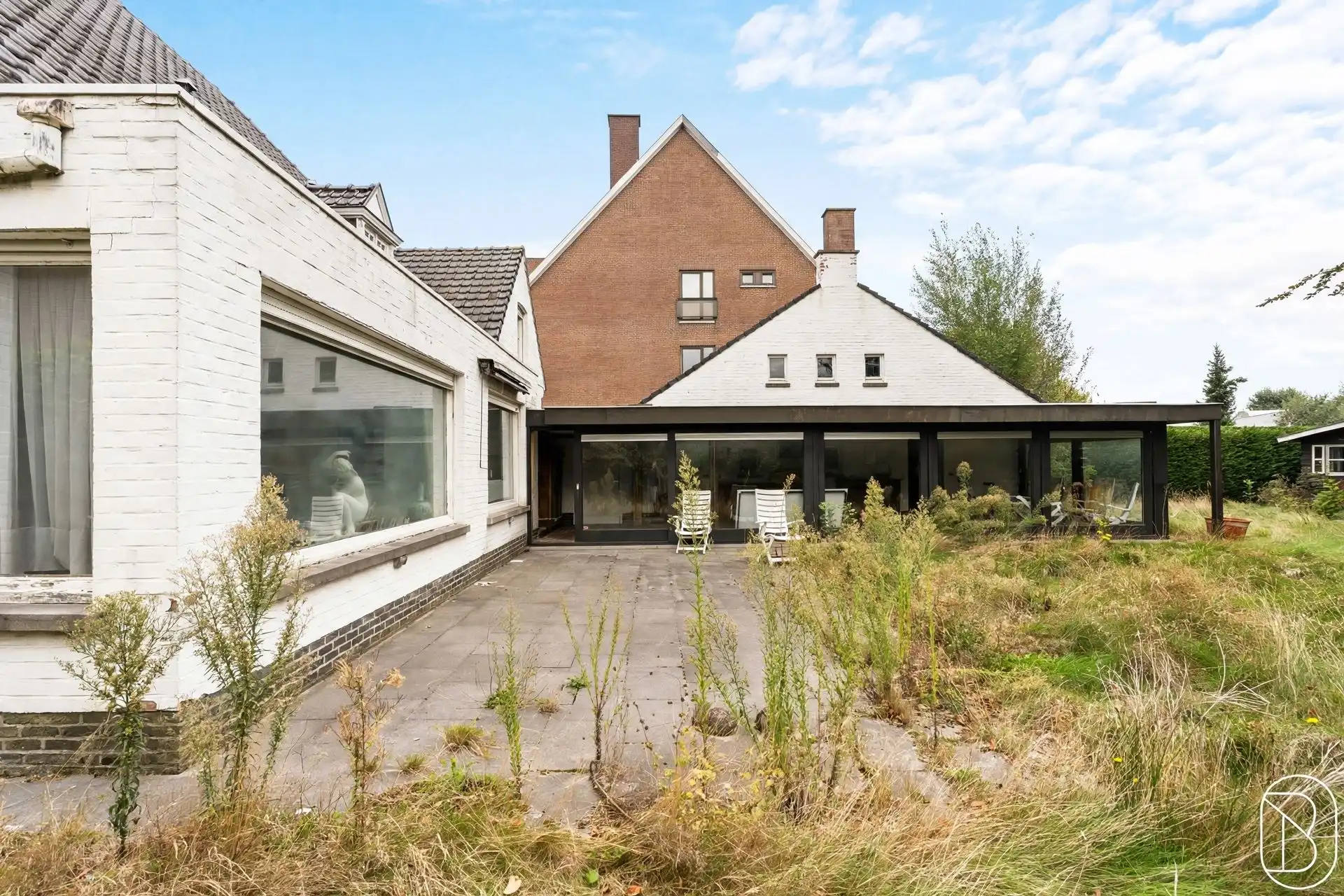 Te renoveren/af te breken villa met vergunning voor 8 app. foto 21
