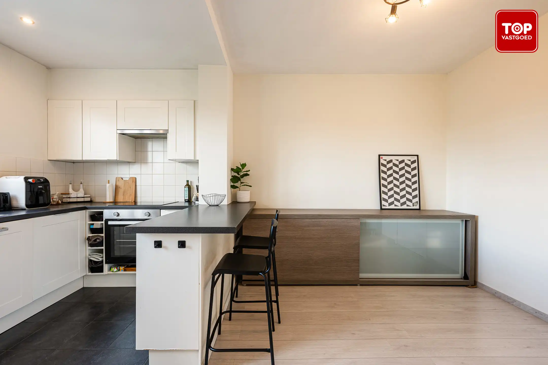 Instapklaar appartement met 3 slaapkamers en ruim terras foto 12