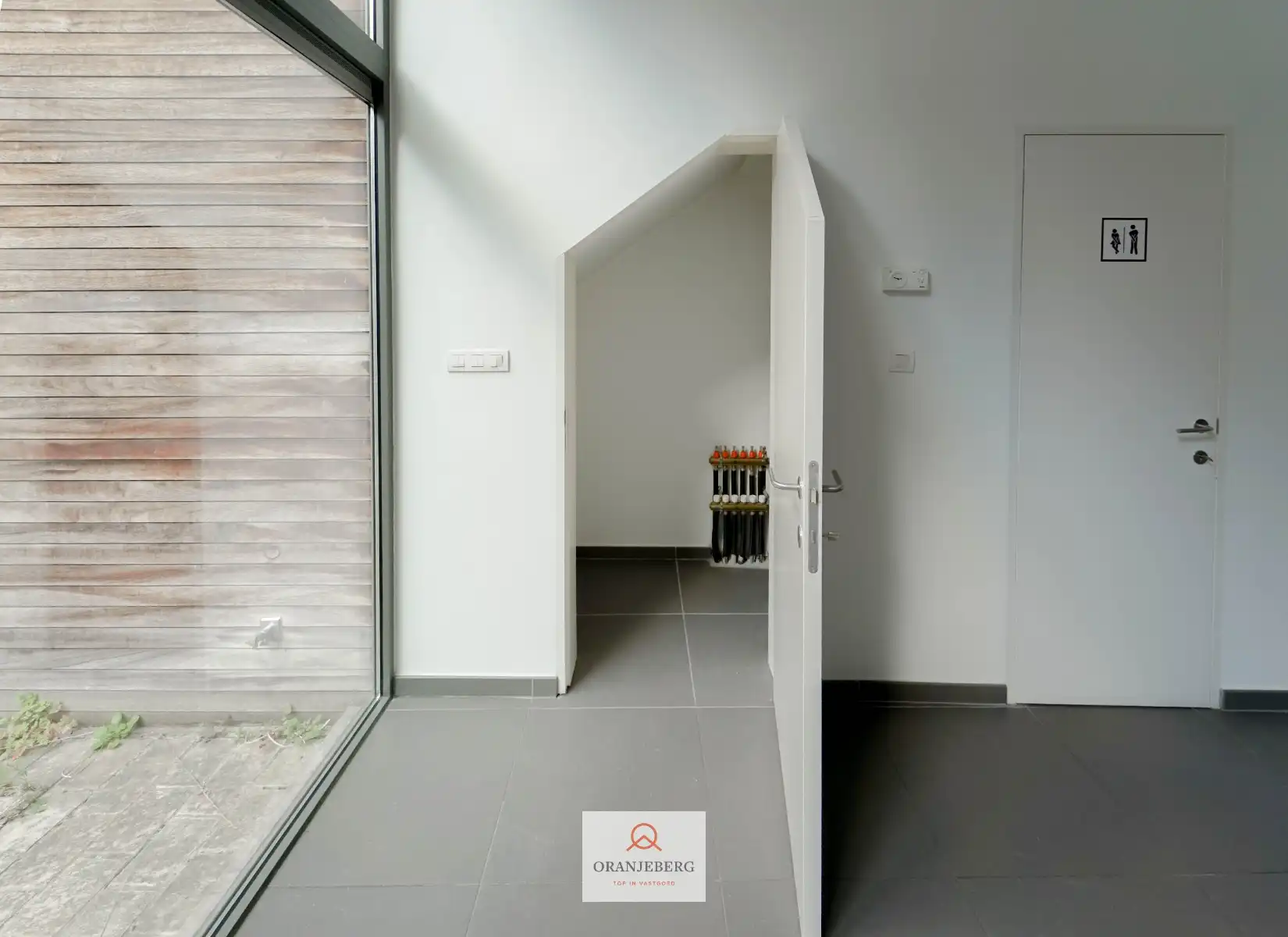 Handelspand 178 m²  te huur in Burgstraat foto 13
