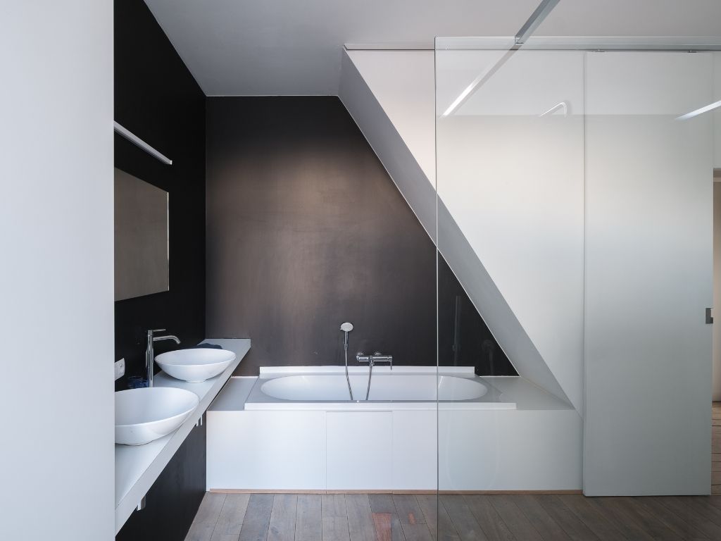 Lichtrijke en instapklare woning met stadskoer nabij Gent Centrum foto 8