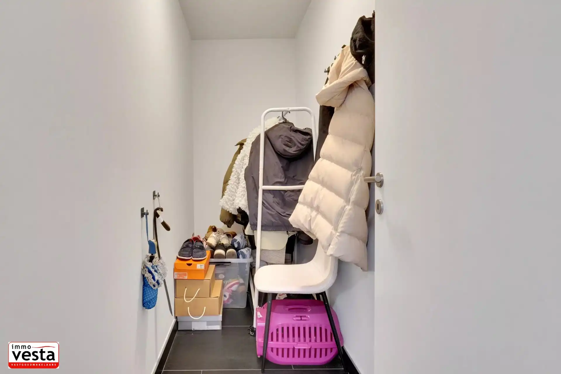 Modern appartement met 2 slaapkamers foto 9