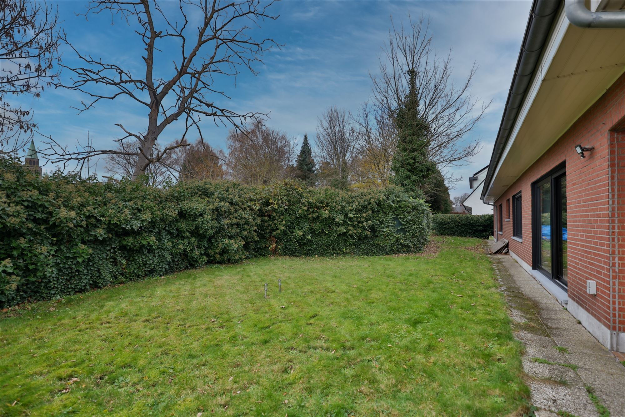 Knappe energiezuinige gelijkvloerse villa  foto 19