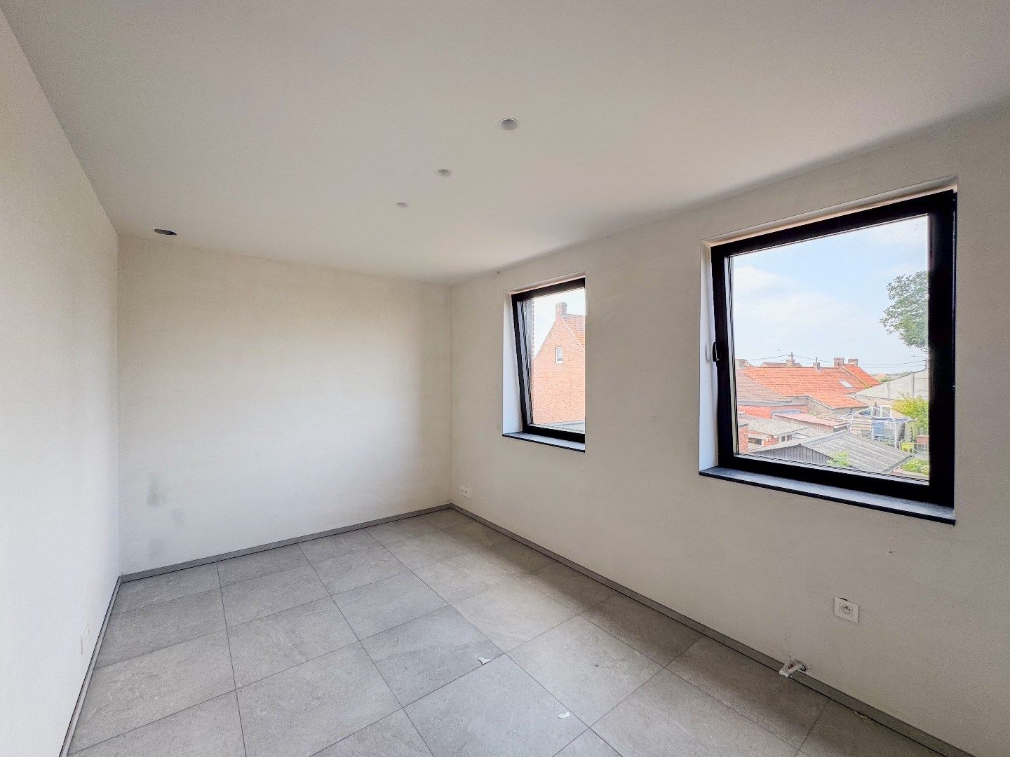 Energiezuinige nieuwbouwwoning met 3 slaapkamers, ruime garage en tuin. foto 18