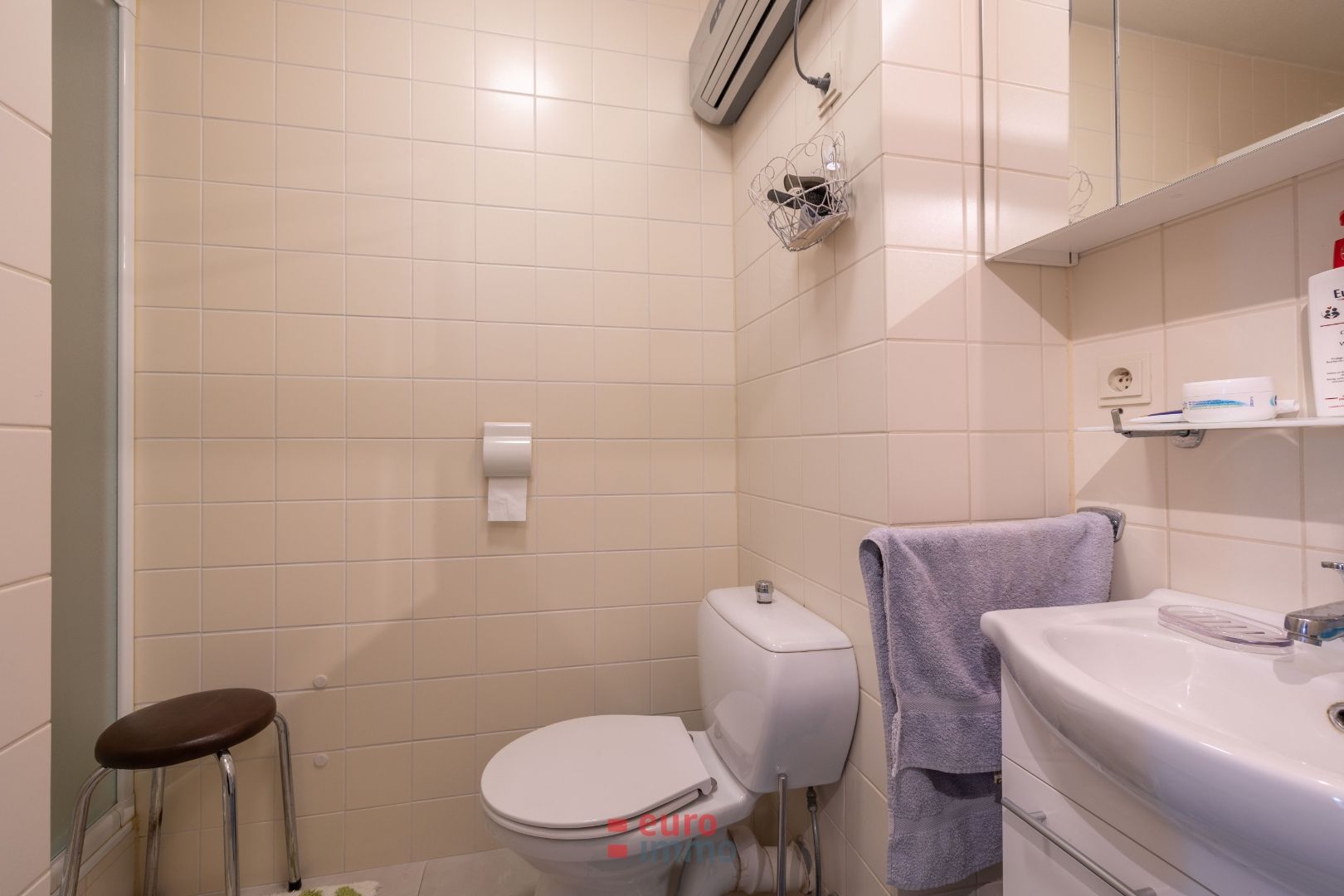 Ruime en lichtrijke studio met wijds uitzicht foto 8