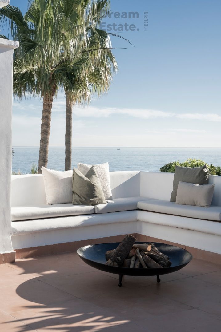 Luxe penthouse frontline beach Estepona. foto 26