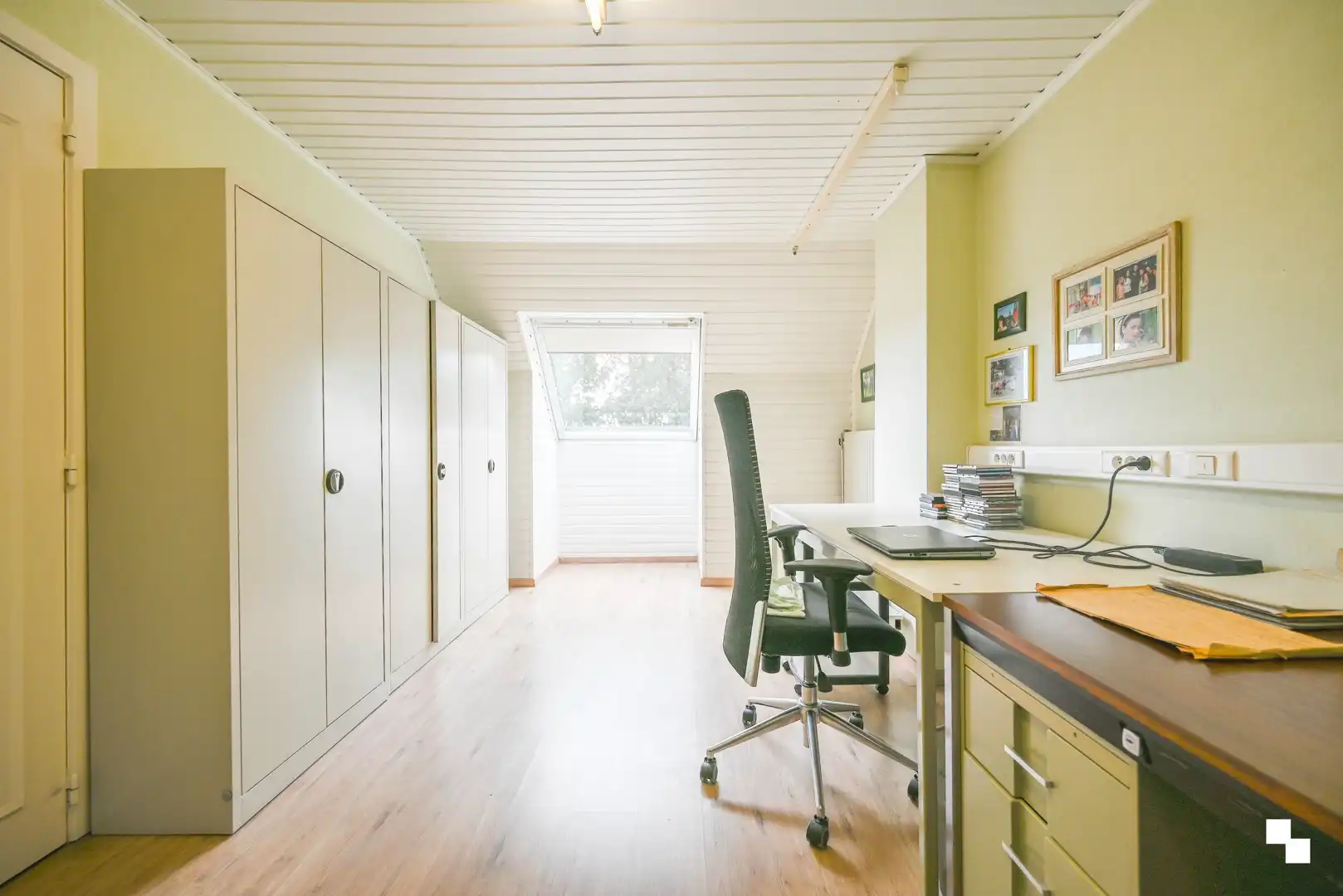 Charmante, goed onderhouden woning met werkplaats foto 29