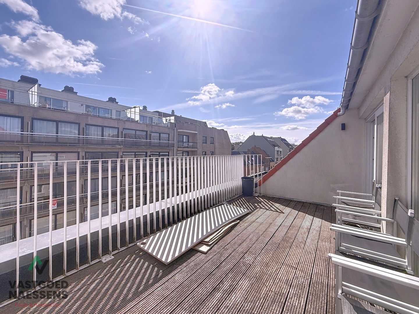 INSTAPKLAAR 2 SLPK APP MET ZONNIG TERRAS foto 13