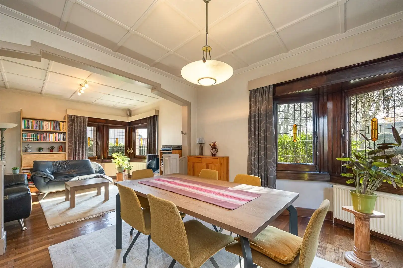 Villa Zonneschijn in het centrum van Ranst foto 4