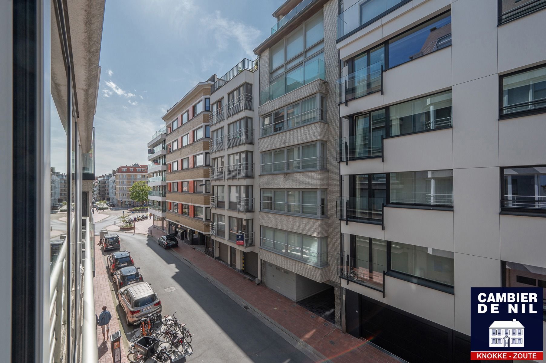 Tijdloos gerenoveerd appartement met zijdelings zeezicht  foto 23