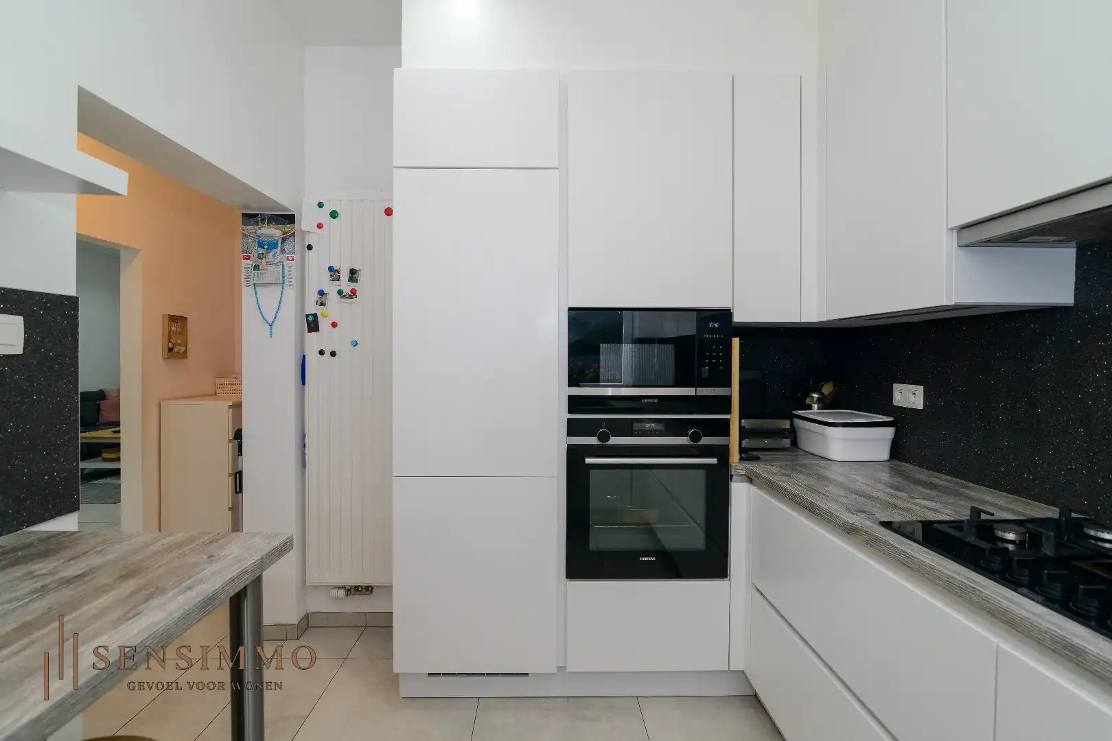 Gerenoveerde halfopen woning met 3 slaapkamers in Genk foto 7