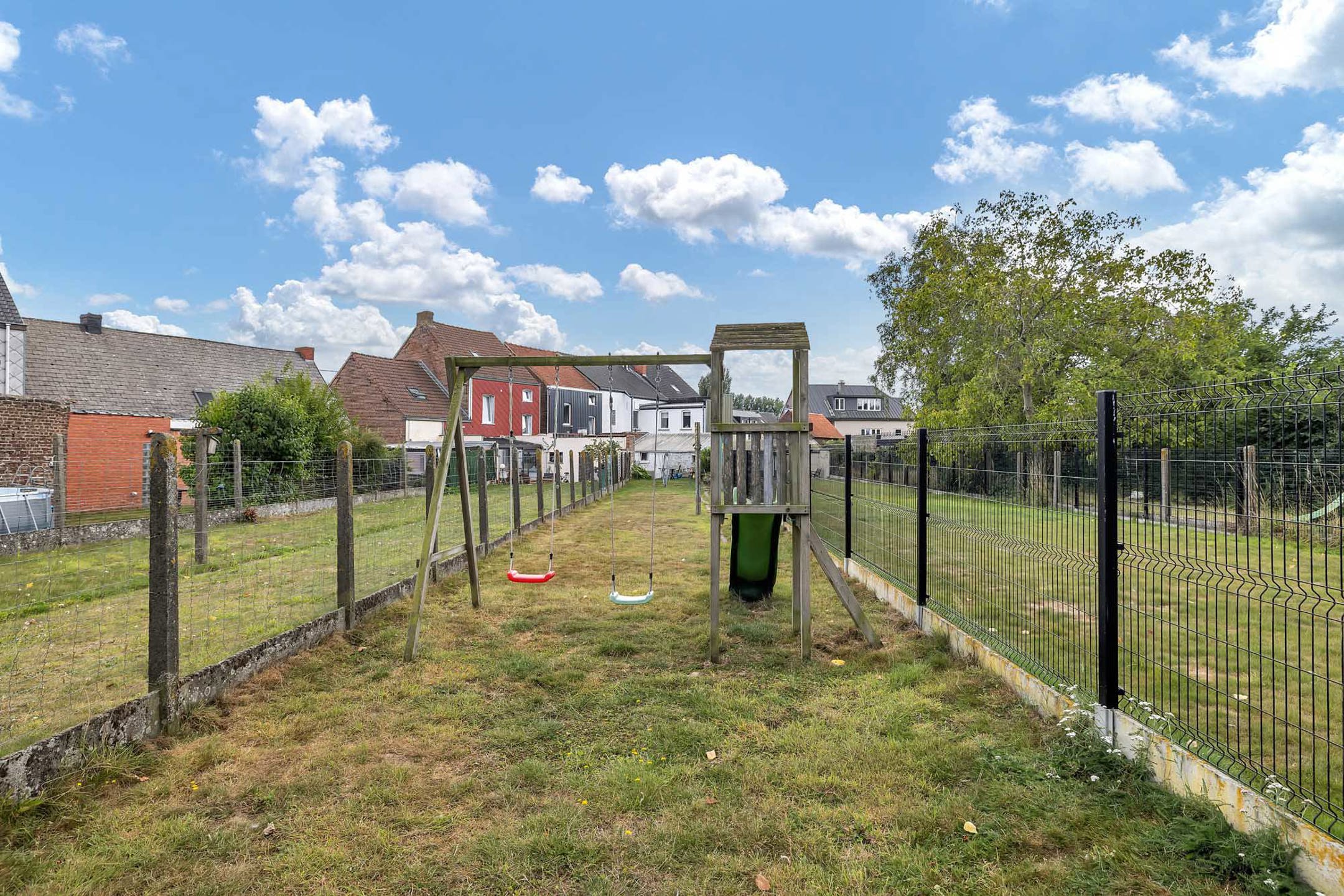 Op te frissen/te renoveren woning op strategische locatie foto 21