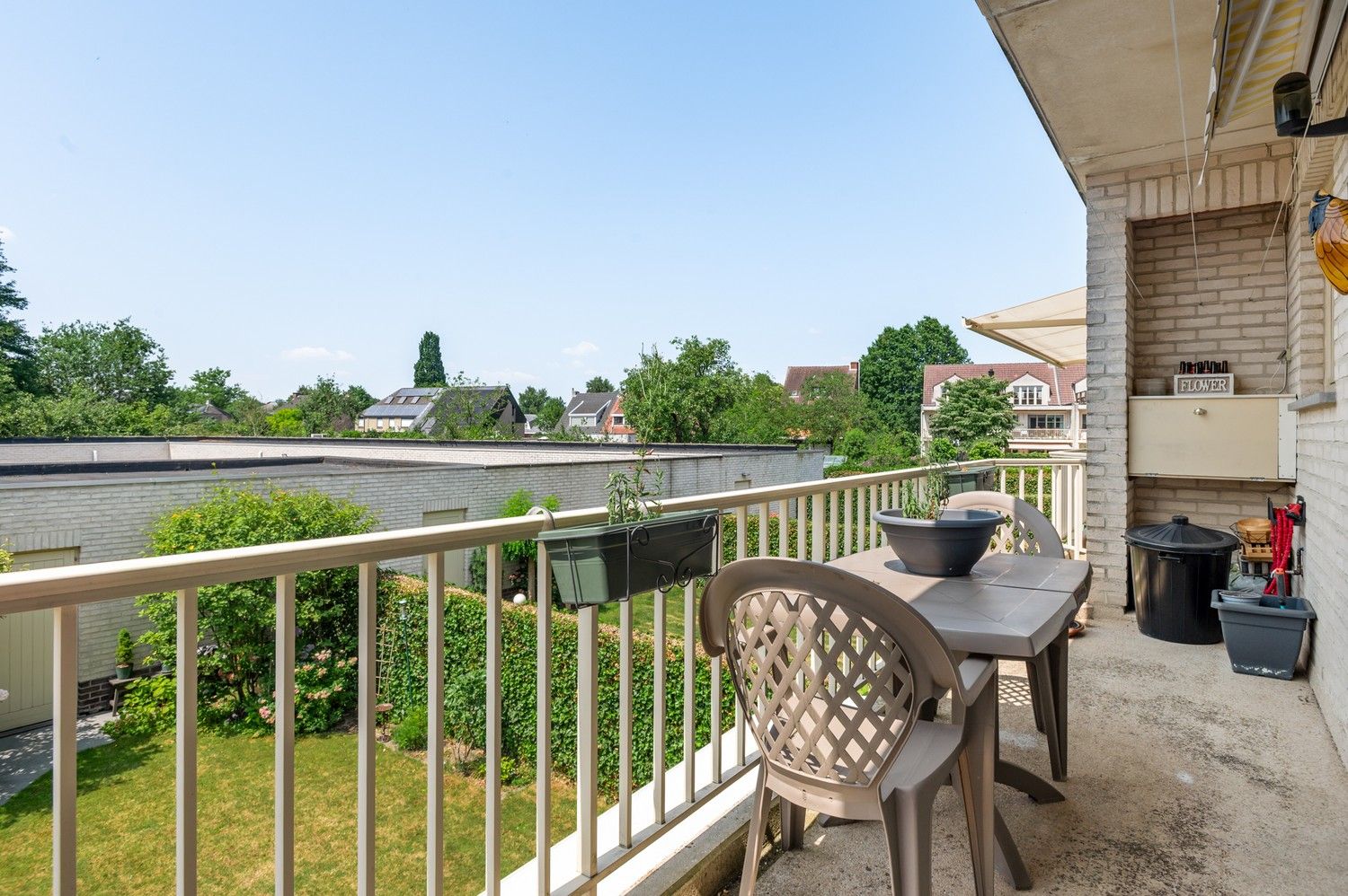 Ruim appartement met zeer ruime garage en terras in het centrum van Sint-Job-in-'t-Goor! foto 13