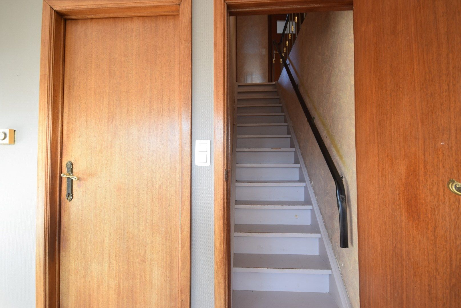 HALFOPEN BEBOUWING MET POTENTIEEL foto 6