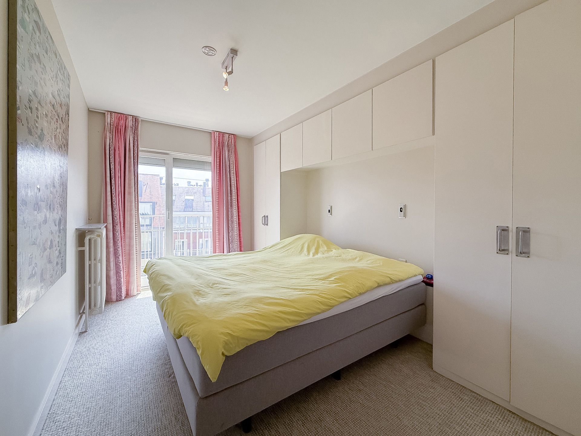 Appartement met frontaal zeezicht op de Zeedijk in het Zoute foto 17