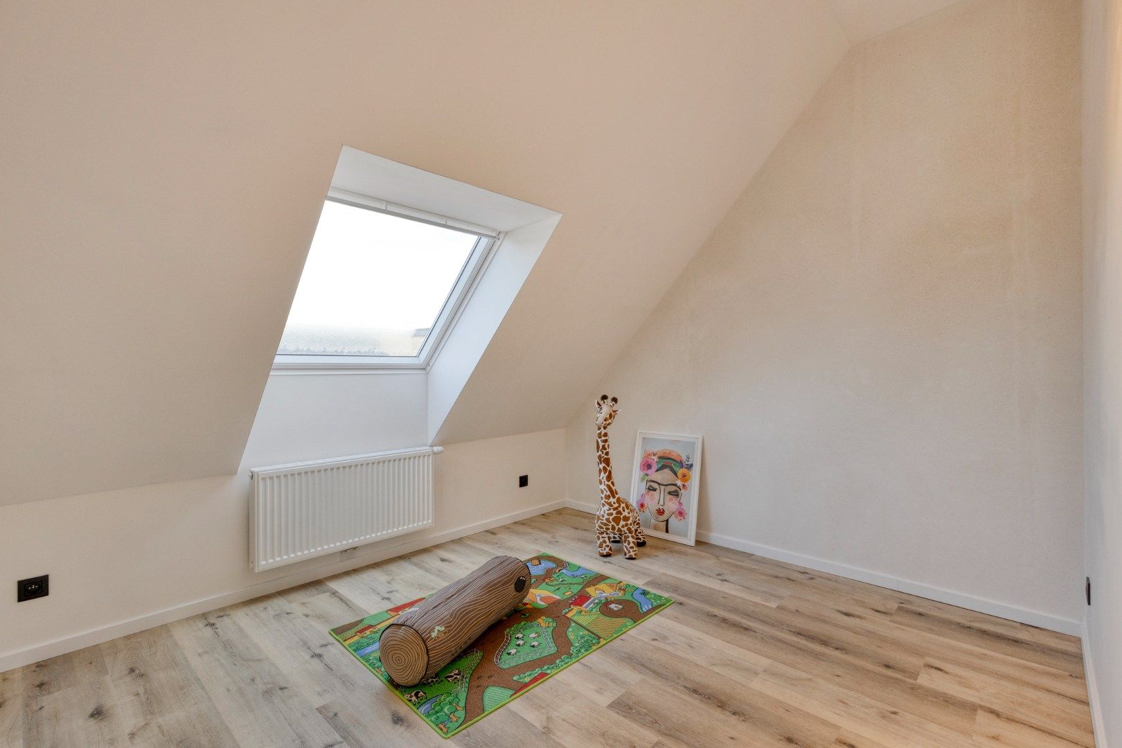 Instapklare stadswoning met 3 slaapkamers en tuintje!  foto 12