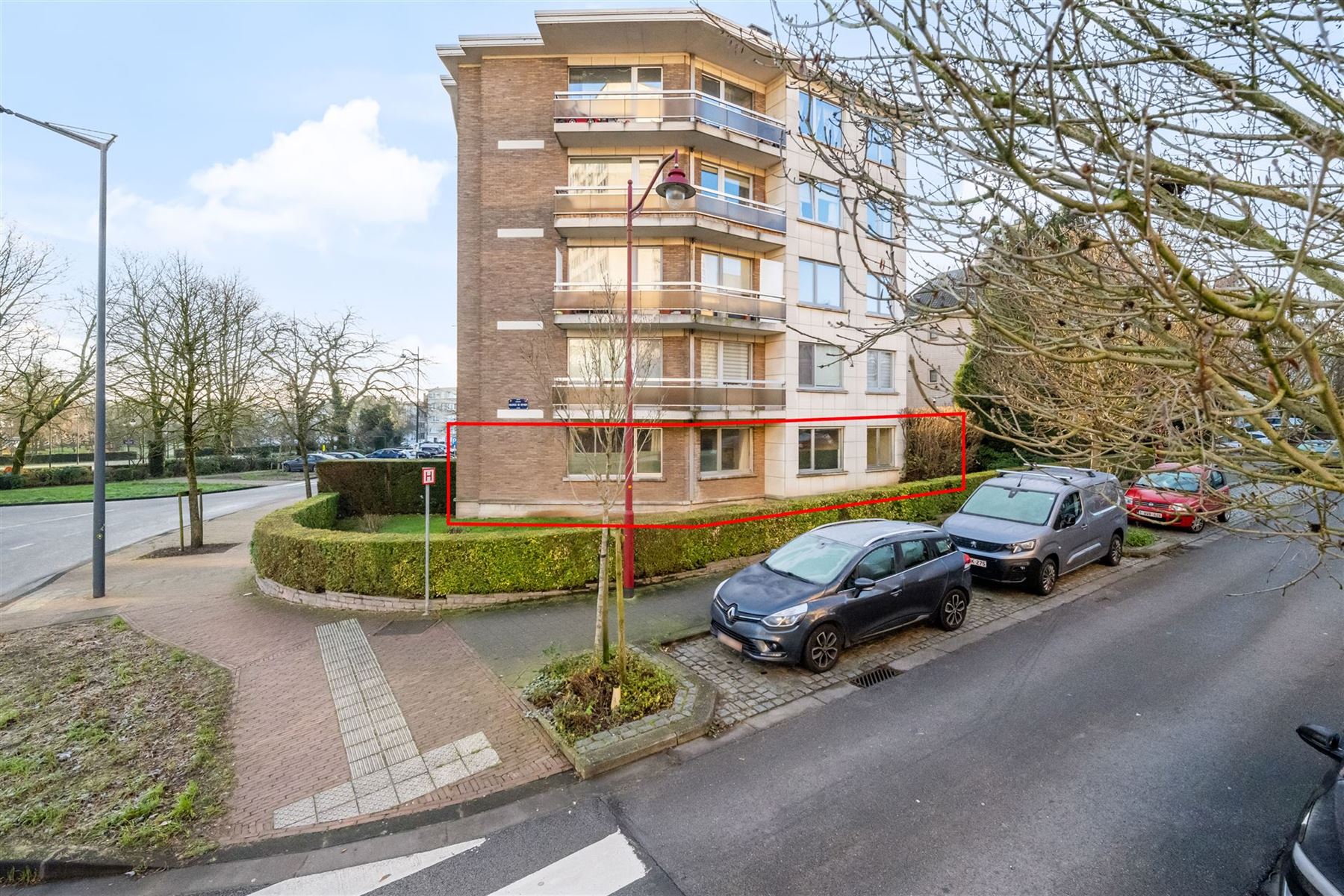 gelijkvloers appartement foto {{pictureIndex}}