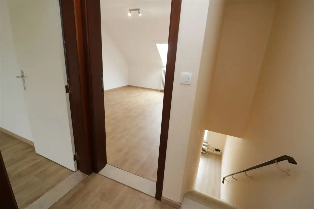 Opbrengsteigendom (handel & 4 app) op toplocatie foto 50