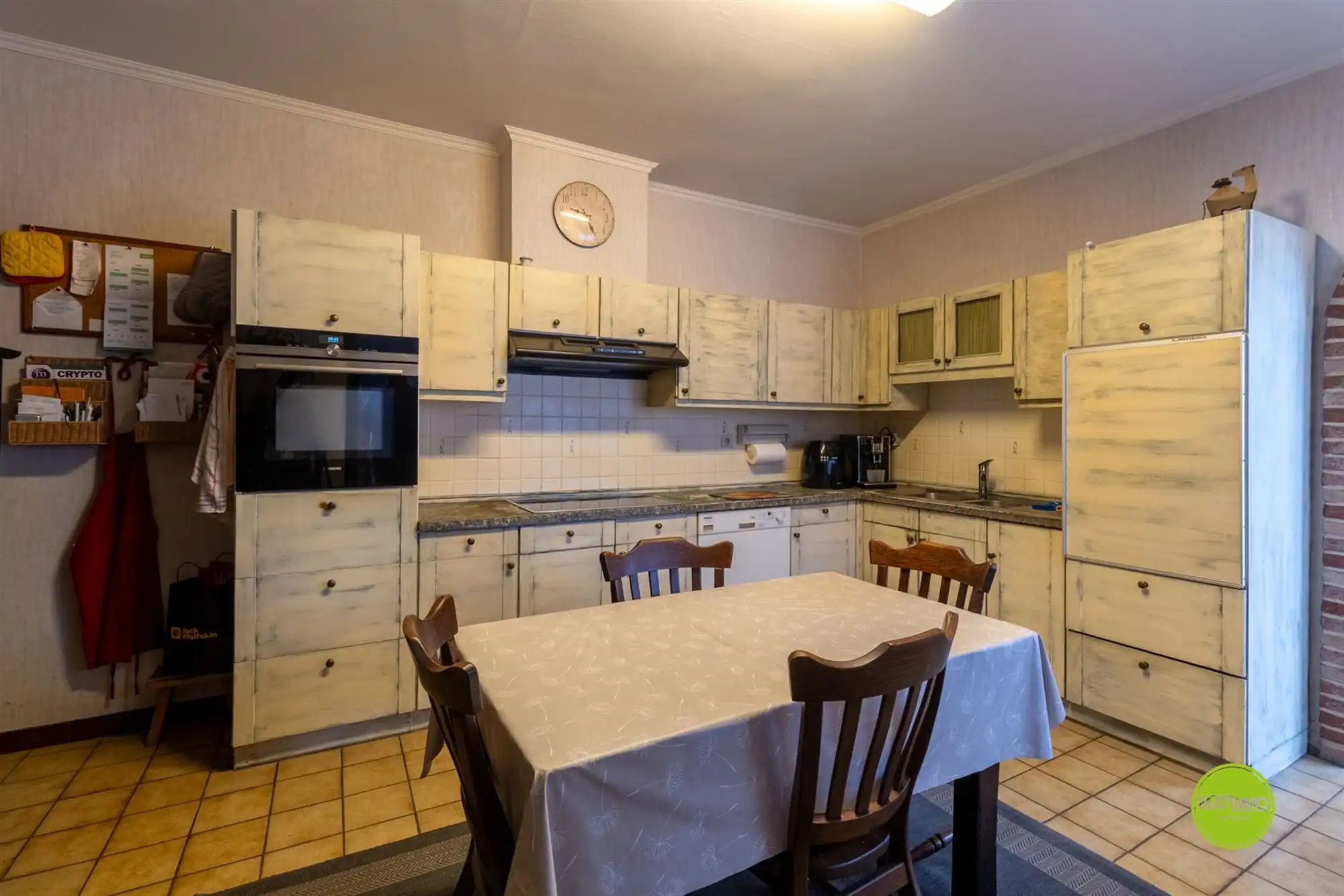 Halfopen woning met veel potentieel in het centrum van Bree foto 9