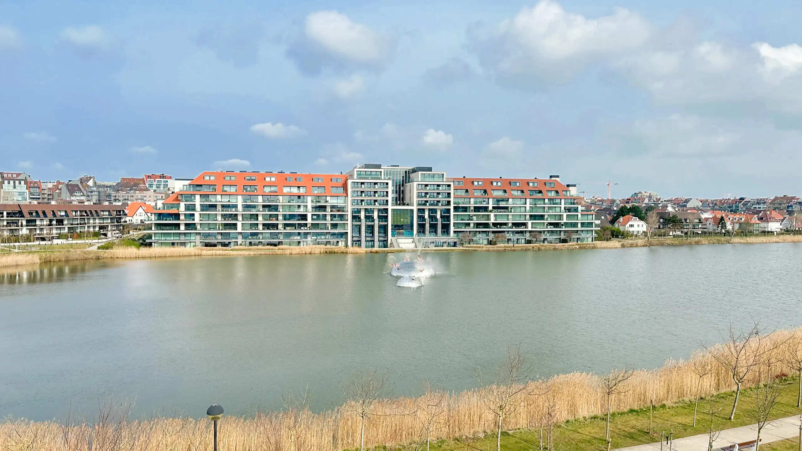 Gerenoveerd appart. met adembenemend zicht op het ZEGEMEER! foto 14