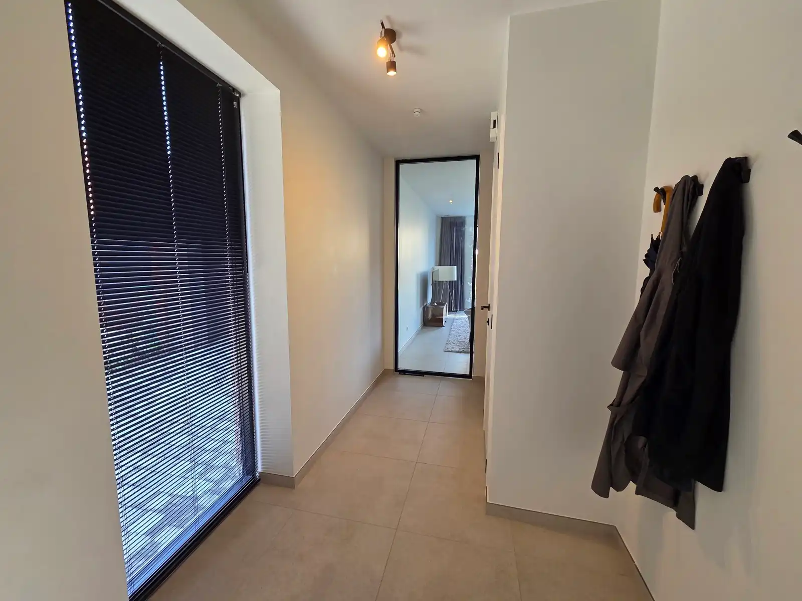 Instapklare recente woning met mooie tuin!!! foto 14