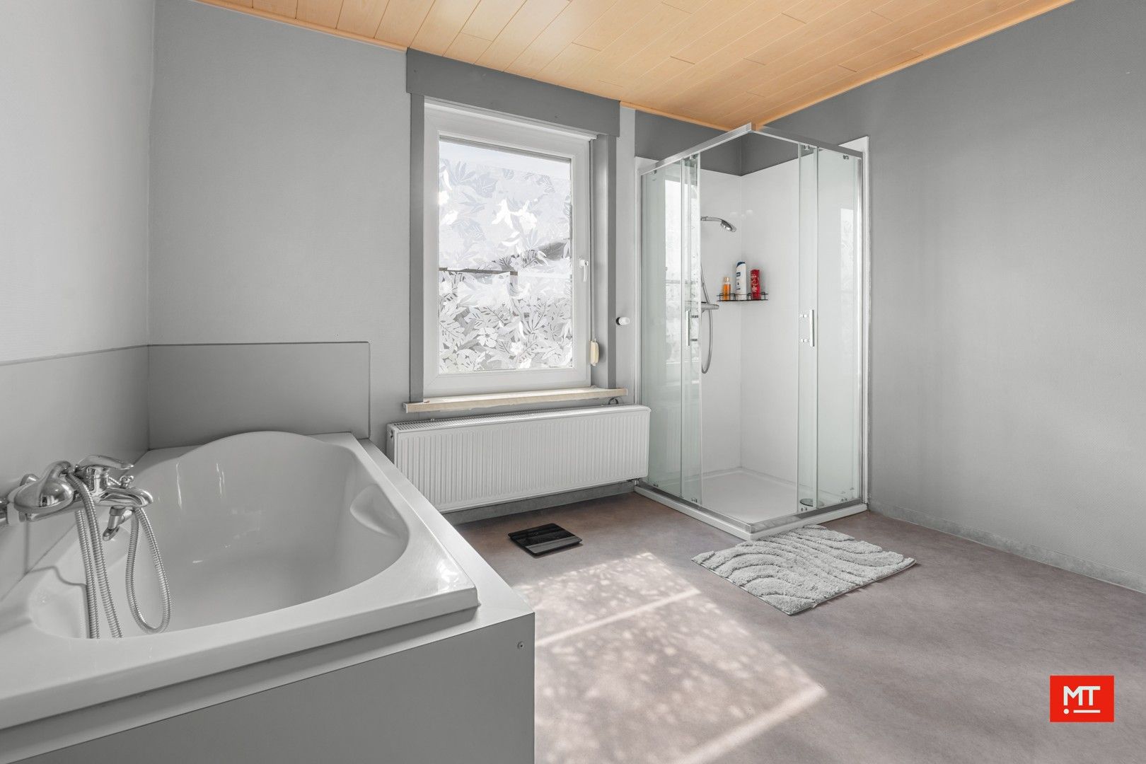 Opbrengsteigendom bestaande uit handelsruimte en 2 appartementen in centrum Beselare foto 19