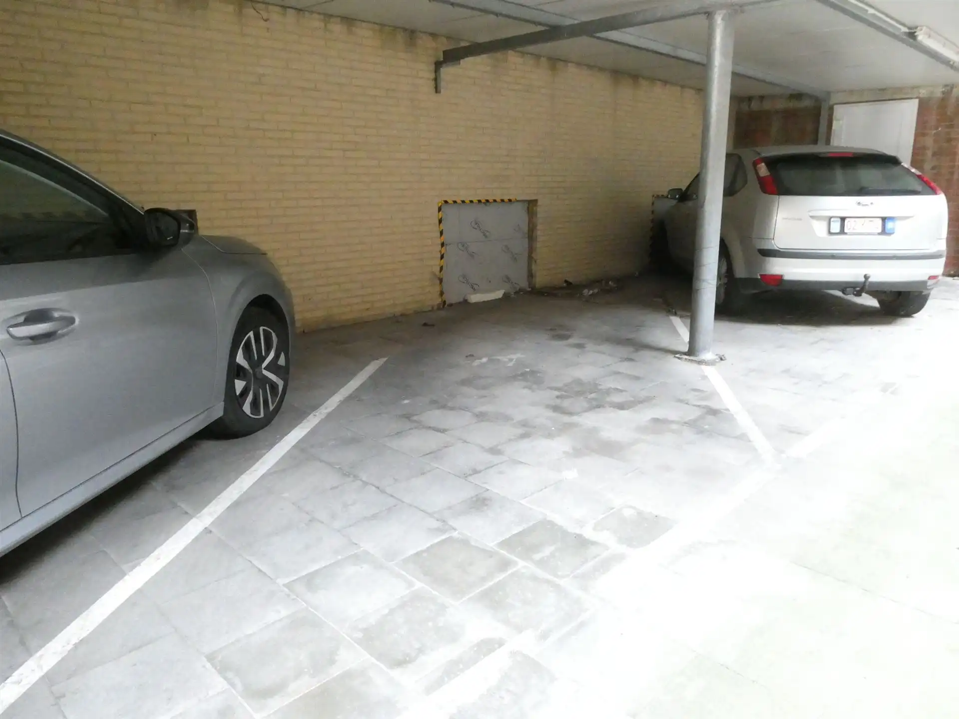 Parkeerplaats foto 8