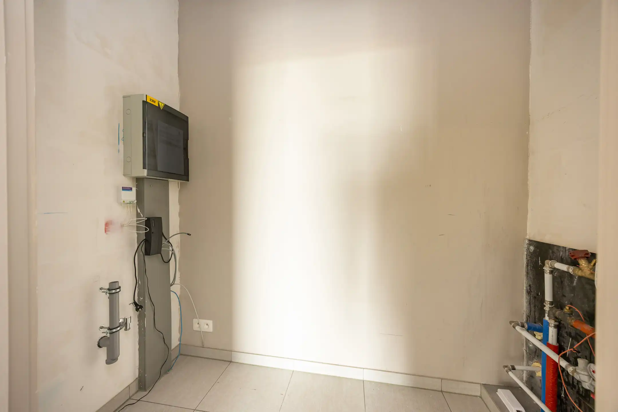 Instapklaar 1slpk app met ruim terras nabij centrum Turnhout foto 8