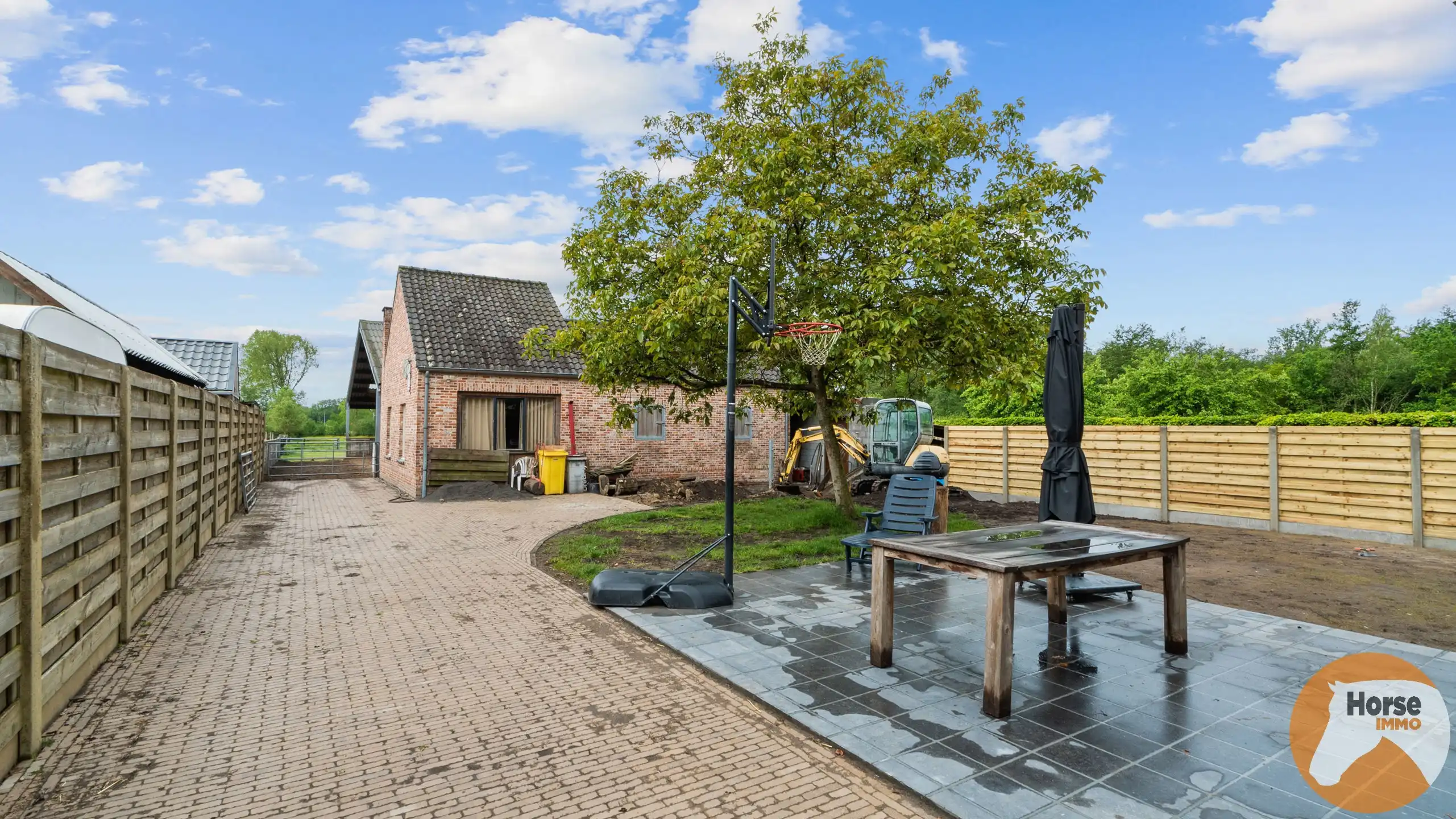MOL - Landelijke woning met paardenststallen op ca. 1,3 Ha foto 4