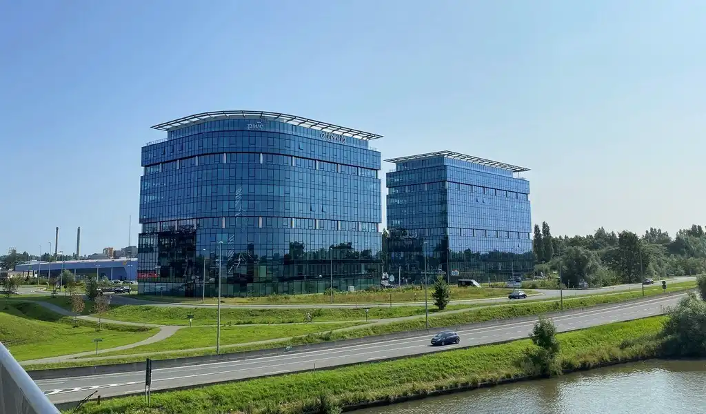 Energiezuinige kantoren in kantoorproject Blue Towers te Gent foto 18