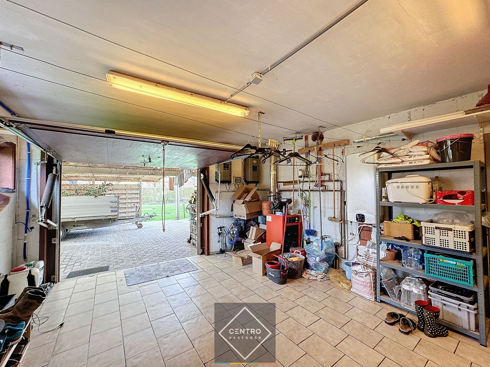 Instapklare VILLA met 2/3 slpkms, dressing, badkamer en garage met overkapping). Gelegen te Damme op wandelafstand gelegen van het centrum! foto 7