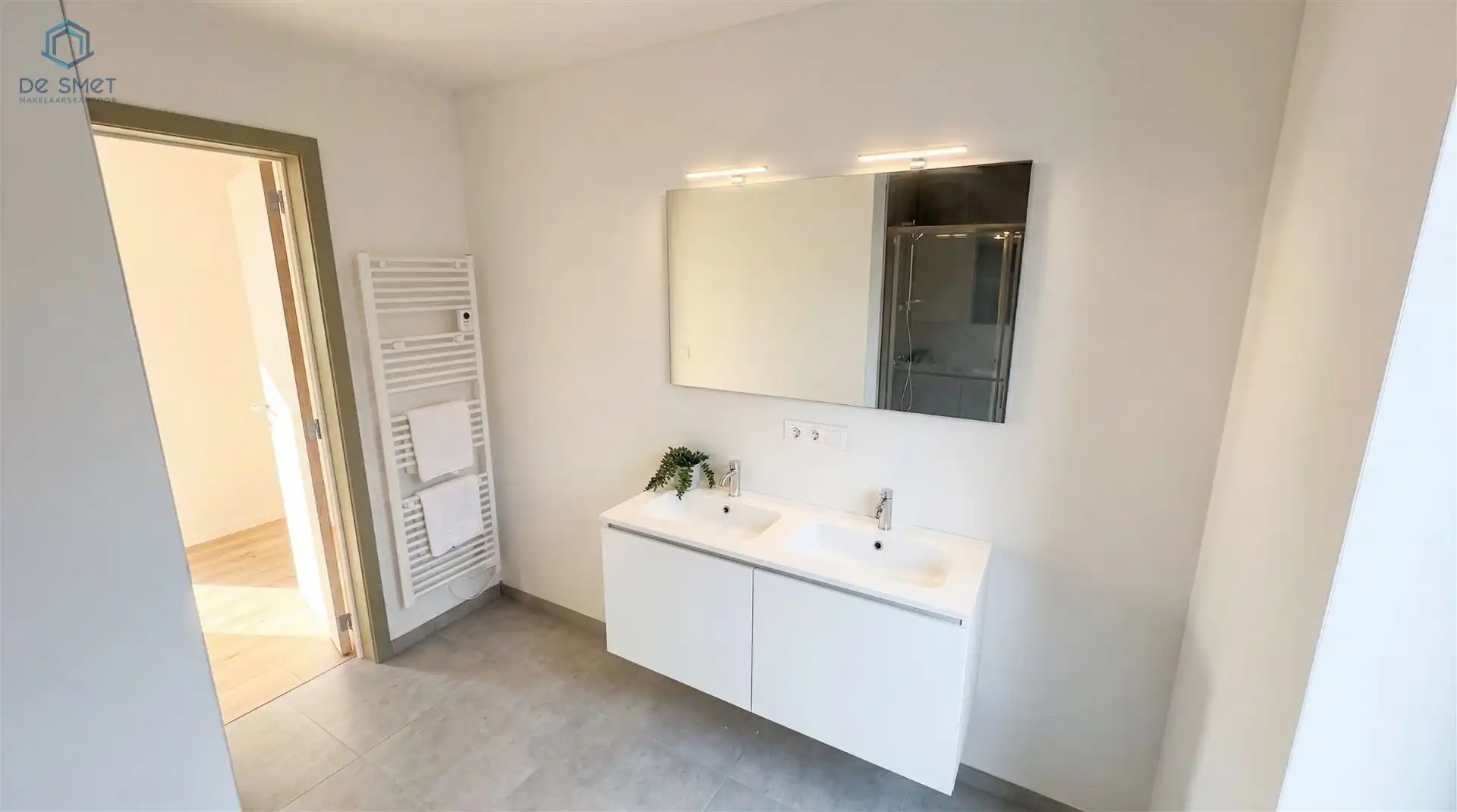 Instapklare nieuwbouwwoning met 4 slaapkamers, 2 badkamers en zonnige tuin foto 17