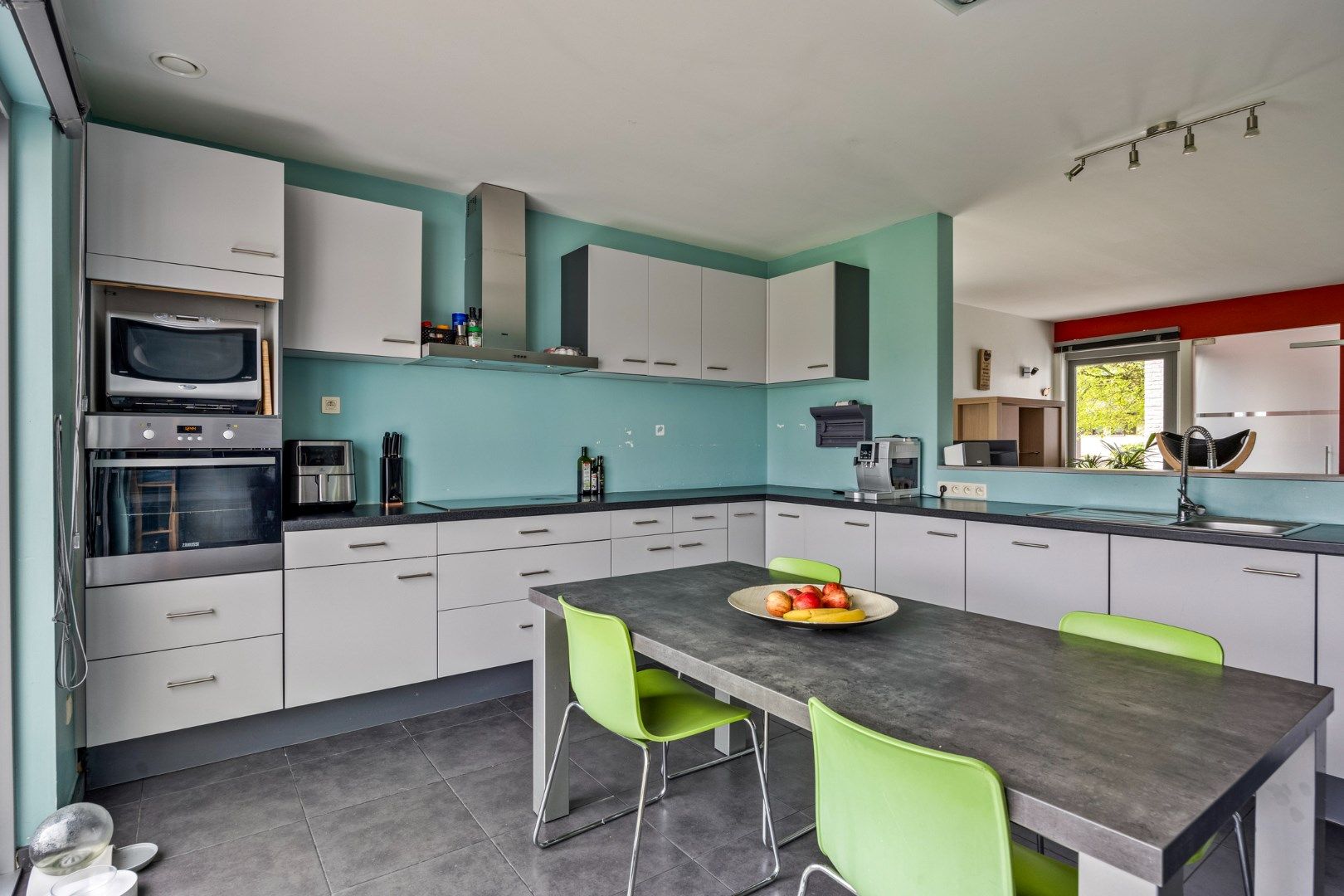 Recente woning met 4 slaapkamers op een perceel van 624 m² !  foto 6