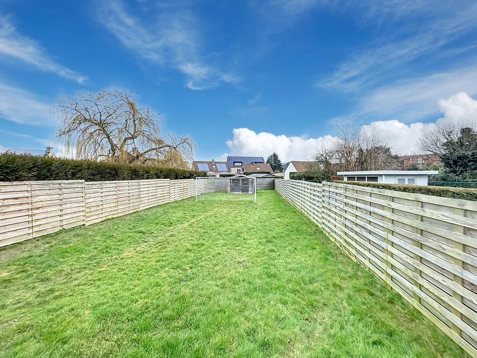 instapklare, rustig gelegen woning met 3slpks en ruime tuin. foto 3